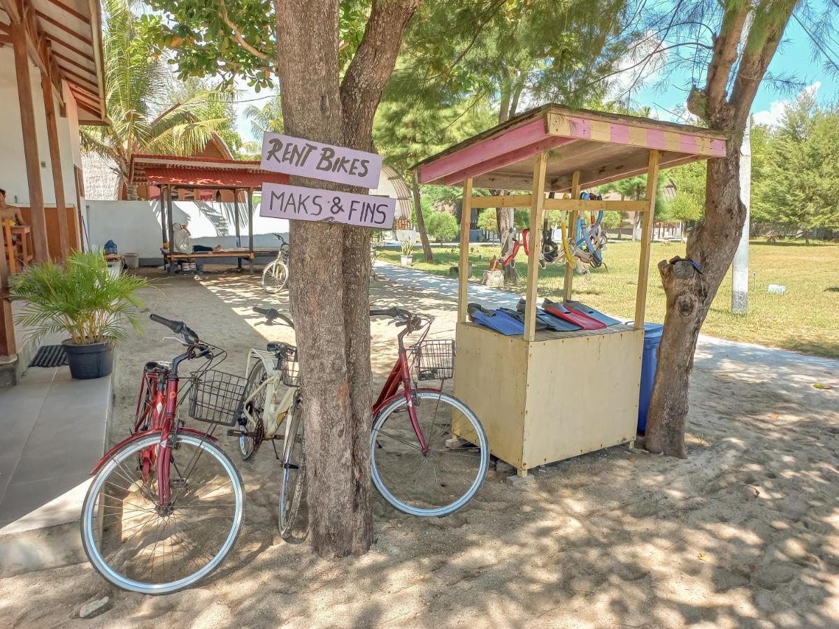 Nusa Indah Bungalows Gili Air Esterno foto