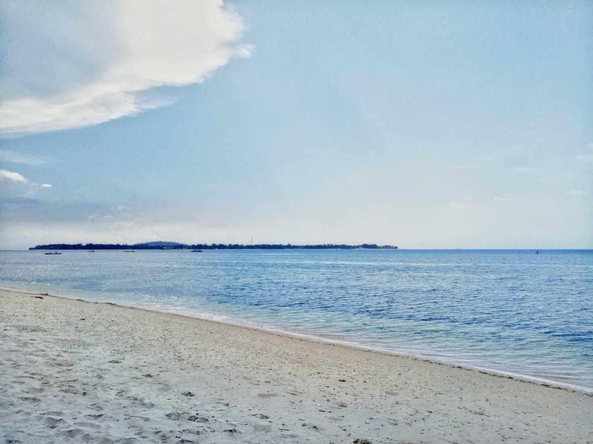 Nusa Indah Bungalows Gili Air Esterno foto